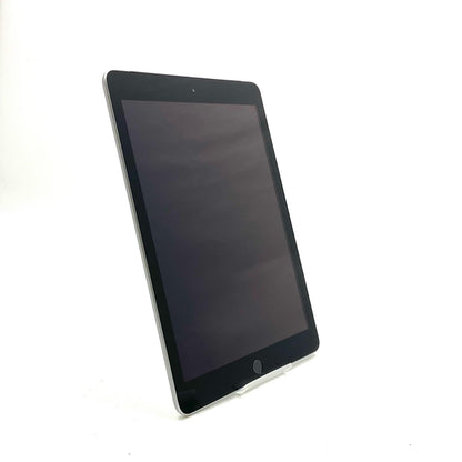 【全額返金保証】【最速発送】Apple iPad iPad 第6世代 32GB スペースグレイ WiFi+Cellular Softbank 白ロム 動作確認済
