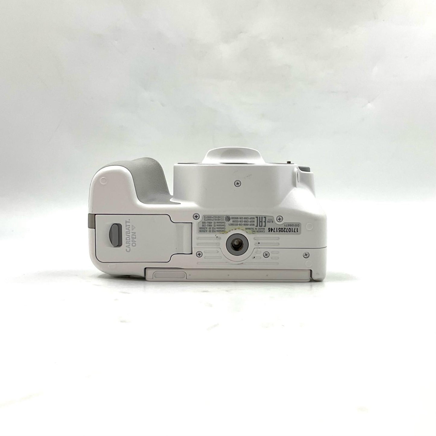 【全額返金保証】【最速発送】Canon デジタル一眼 EOS Kiss X9 ボディ [ホワイト] 美品 動作確認済
