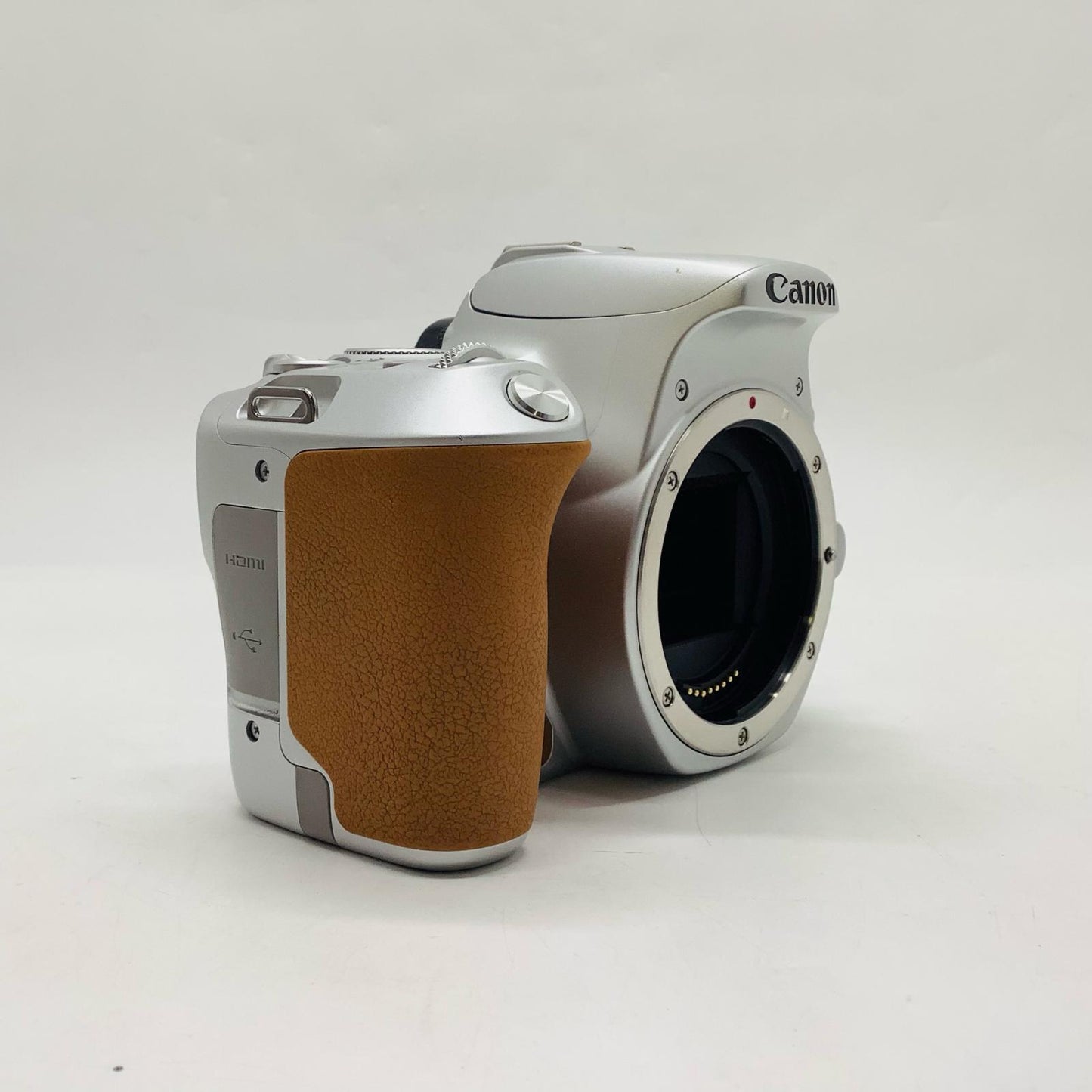 【全額返金保証】【最速発送】Canon デジタル一眼 EOS Kiss X9 ボディ [シルバー] 美品 動作確認済