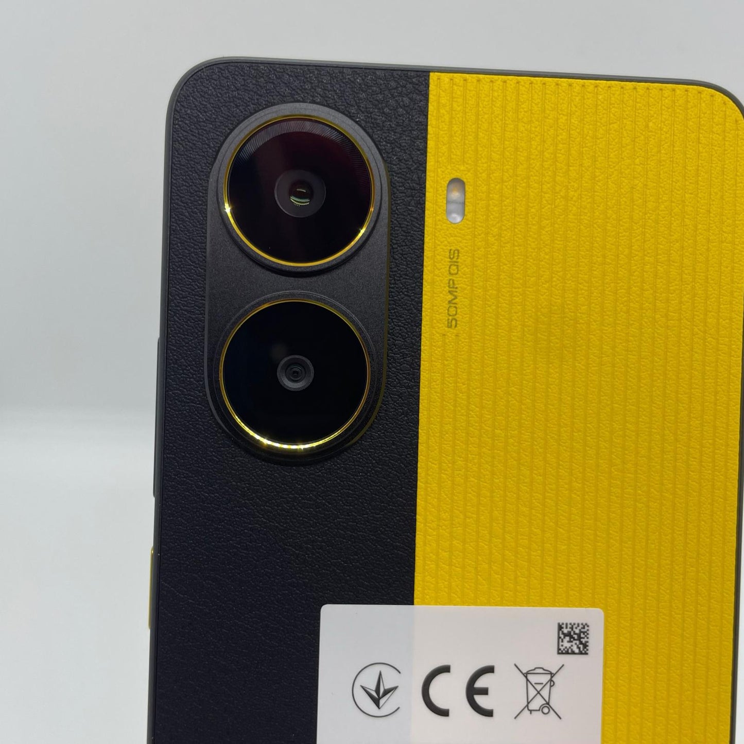 【全額返金保証】【最速発送】Xiaomi POCO X7 Pro 512GB イェロー SIMフリー 2412DPC0AG 美品 動作確認済