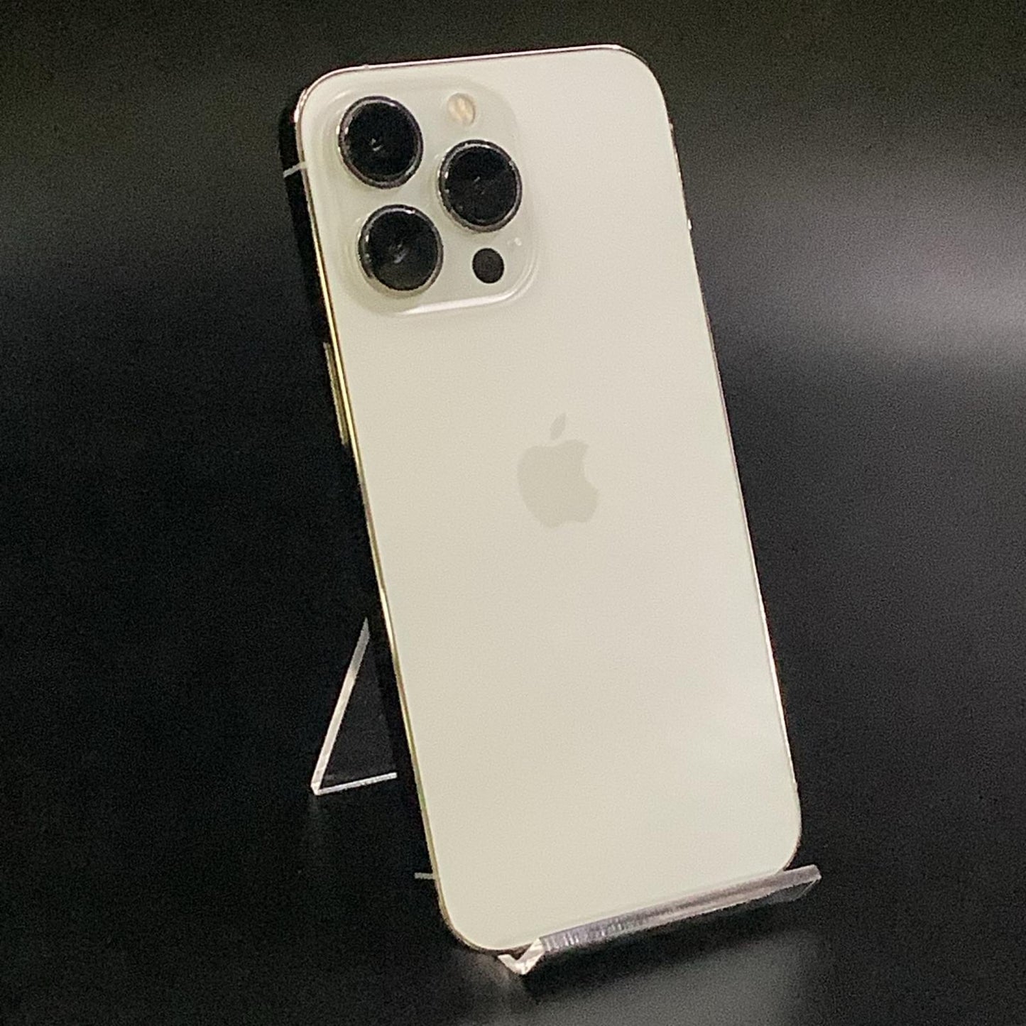 【全額返金保証】【最速発送】Apple iPhone iPhone 13 Pro 256GB シルバー au 白ロム 動作確認済 76%