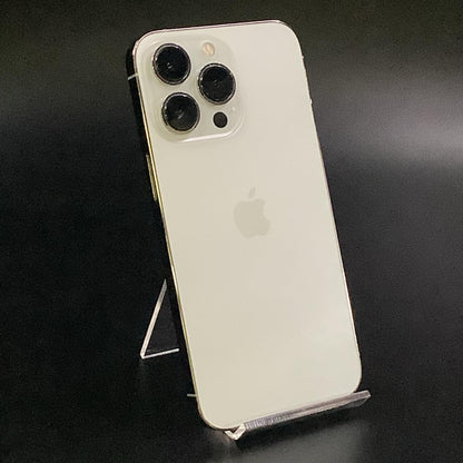 【全額返金保証】【最速発送】Apple iPhone iPhone 13 Pro 256GB シルバー au 白ロム 動作確認済 76%
