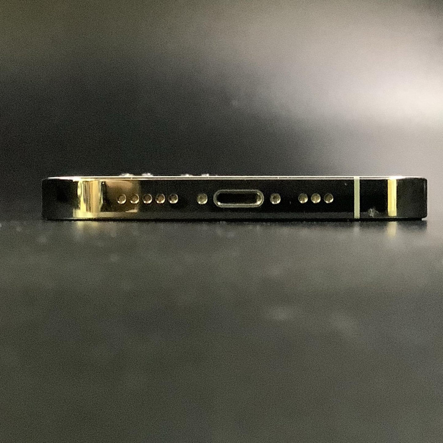 【全額返金保証】【最速発送】Apple iPhone iPhone 13 Pro 256GB シルバー au 白ロム 動作確認済 76%