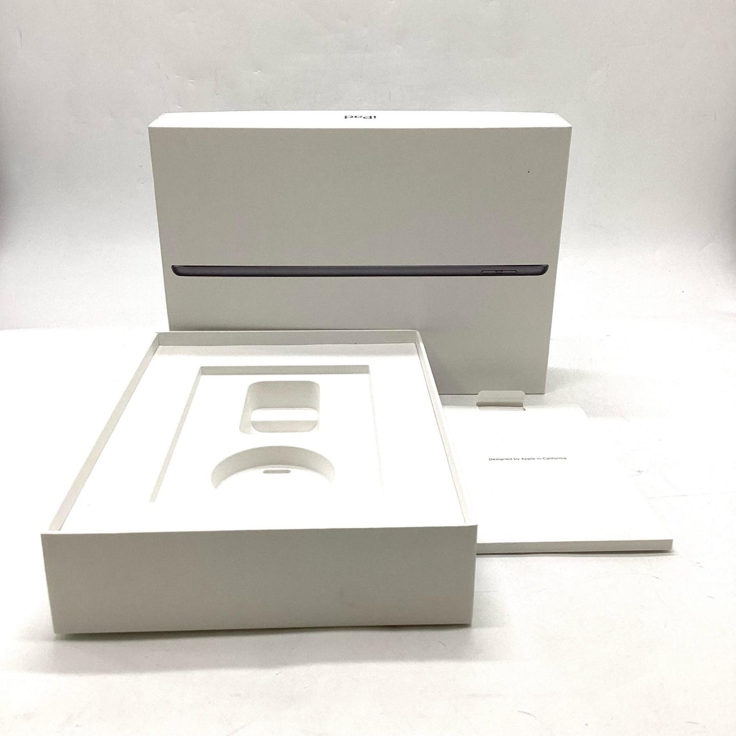 【全額返金保証】【最速発送】Apple iPad iPad 10.2インチ 第9世代 64GB スペースグレイ WiFi+Cellular au 白ロム 美品 動作確認済
