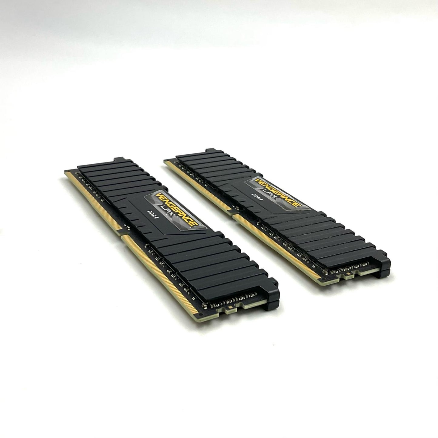 【全額返金保証】【最速発送】 メモリ DDR4 PC4-21300 8GB 2枚組 CMK16GX4M2A2666C16 美品 動作確認済