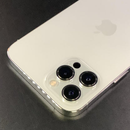 【全額返金保証】【最速発送】Apple iPhone iPhone 12 Pro Max 256GB シルバー docomo SIMフリー 白ロム 動作確認済 75%