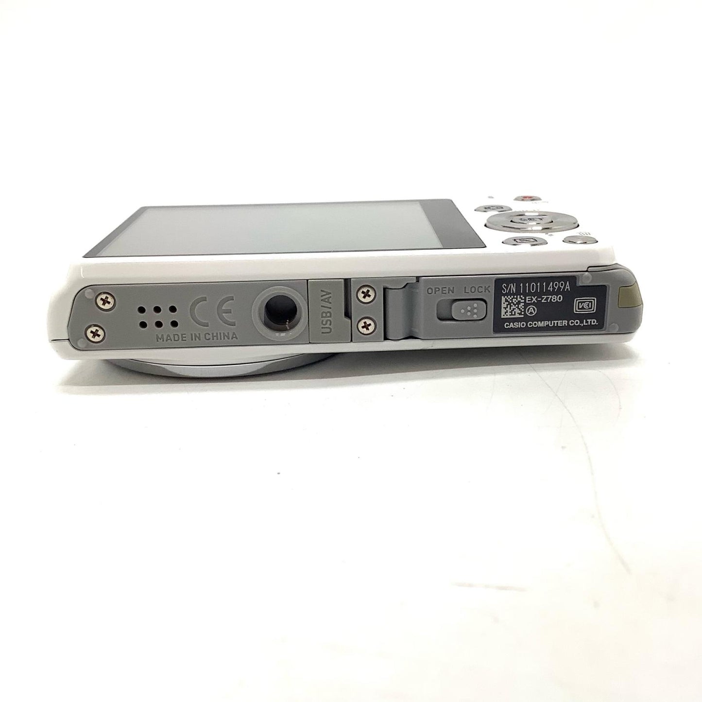 【全額返金保証】【最速発送】CASIO コンパクトデジタルカメラ EXILIM EX-Z780 [ホワイト] 美品 動作確認済