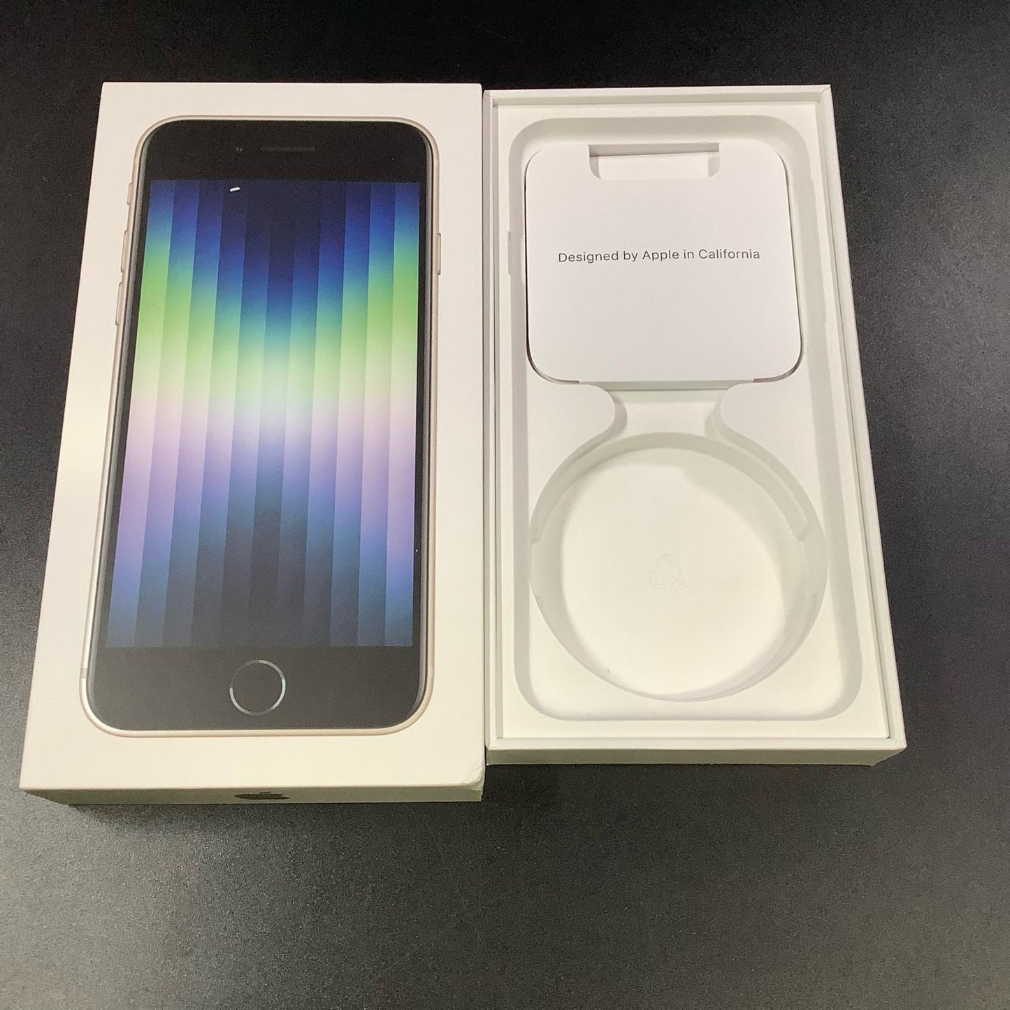 【全額返金保証】【最速発送】Apple iPhone iPhone SE（第3世代） 64GB スターライト docomo SIMフリー 白ロム 美品 動作確認済 87%