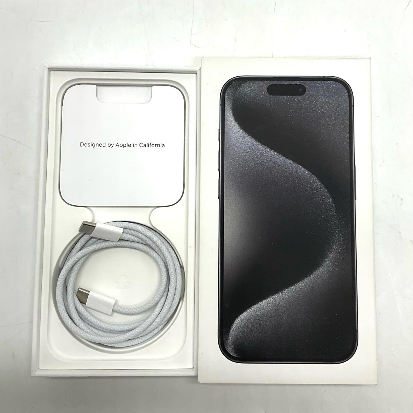 【全額返金保証】【最速発送】Apple iPhone iPhone 15 Pro 128GB ブラックチタニウム SIMフリー 白ロム 美品 動作確認済 86%