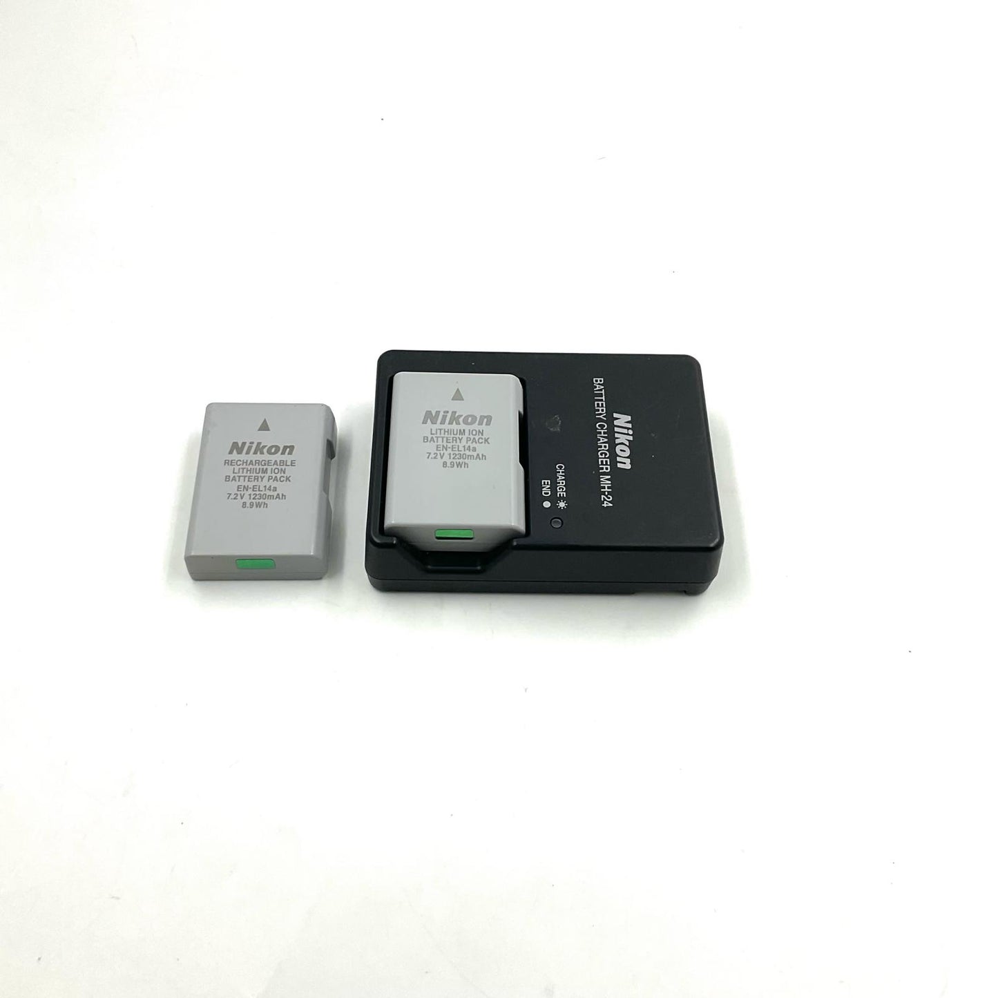 【全額返金保証】【最速発送】Nikon デジタル一眼 D3300 ボディ ブラック 美品 動作確認済