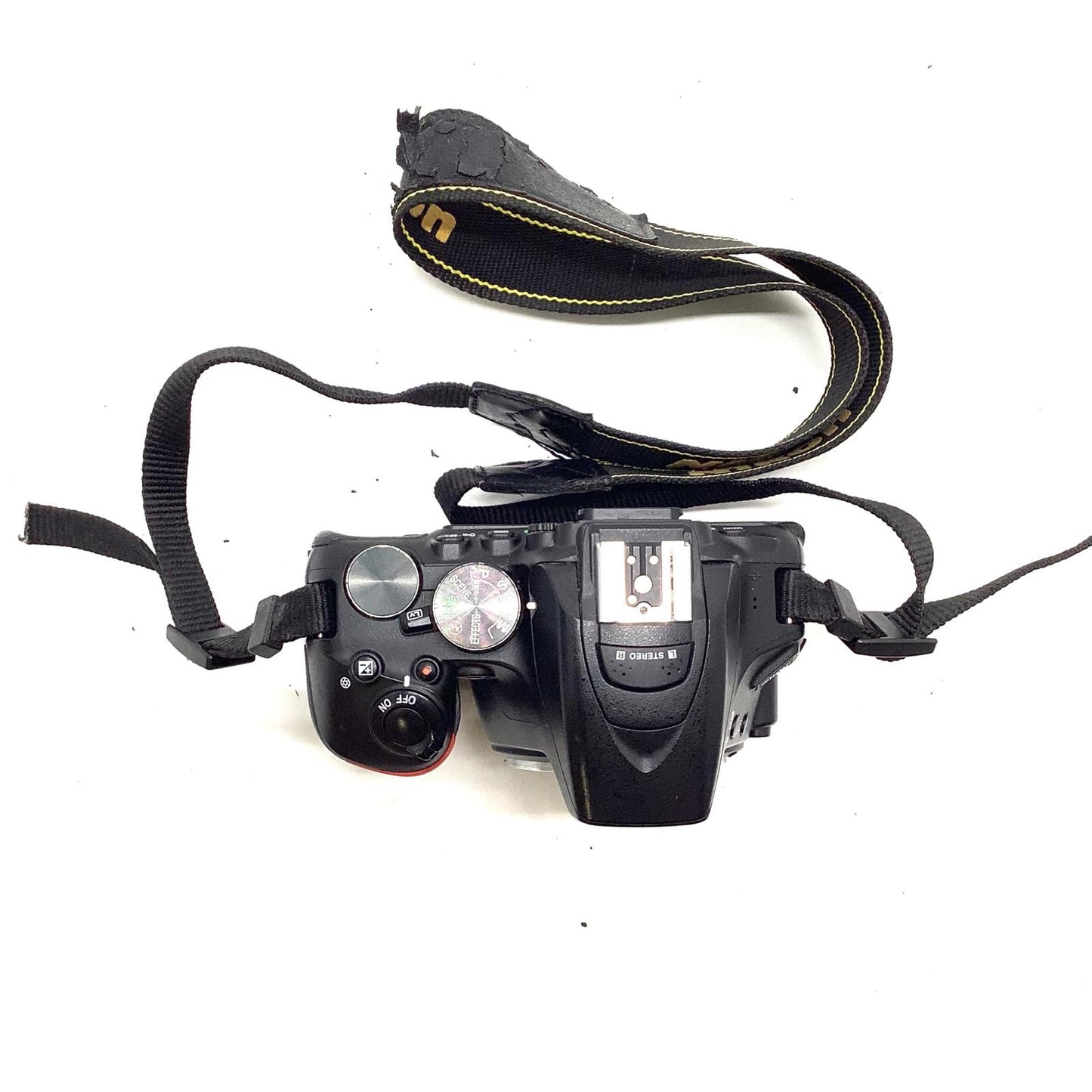 【全額返金保証】【最速発送】Nikon デジタル一眼 D5600 ボディ ブラック 美品 動作確認済