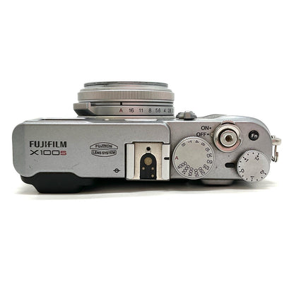 【最速発送】FUJIFILM コンパクトデジタルカメラ X100S シルバー【難有】