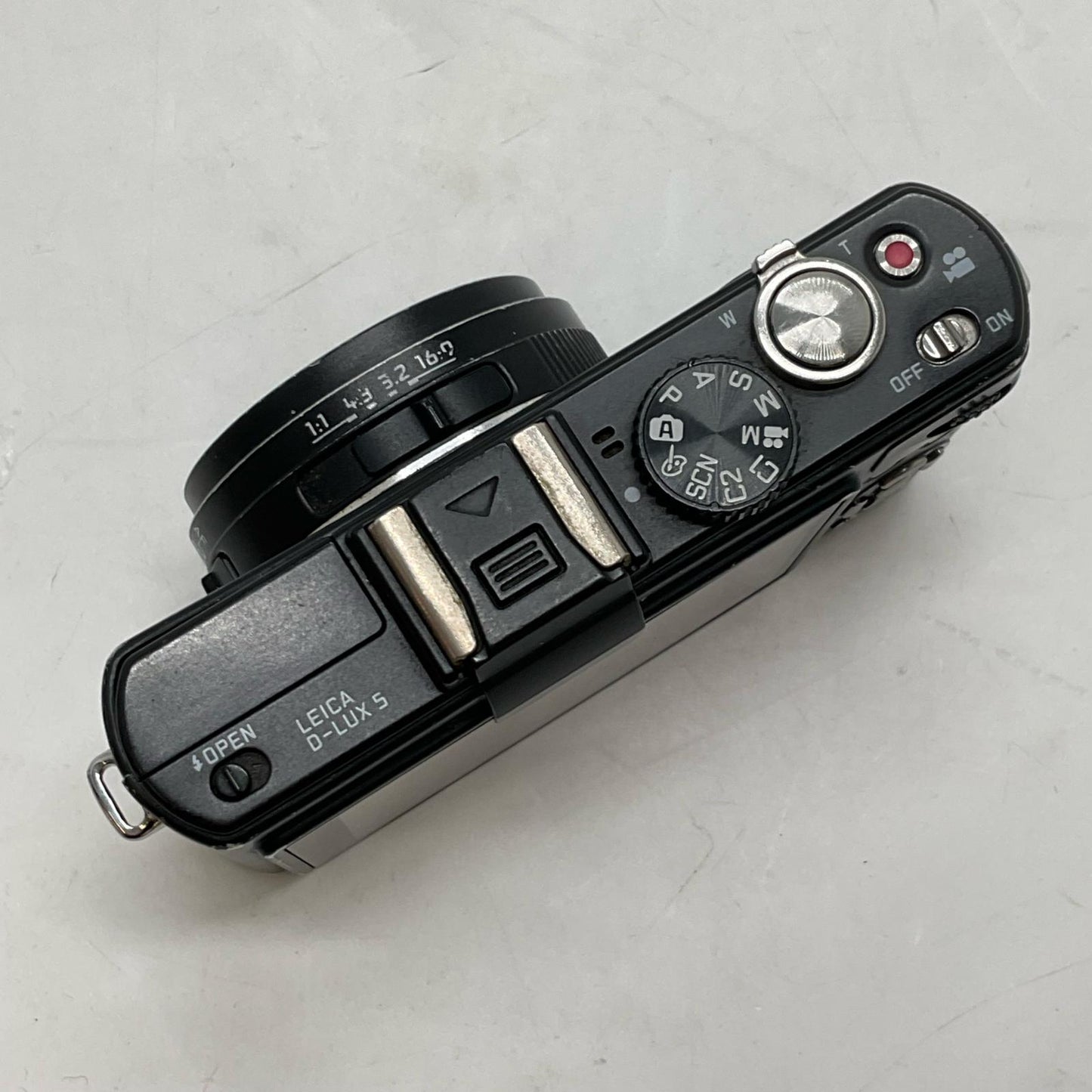 【全額返金保証】【最速発送】Leica コンパクトデジタルカメラ D-LUX5 動作確認済