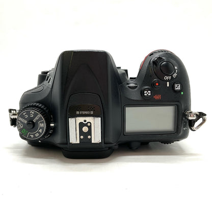 【最速発送】Nikon デジタル一眼 D7200 ボディ【難有】