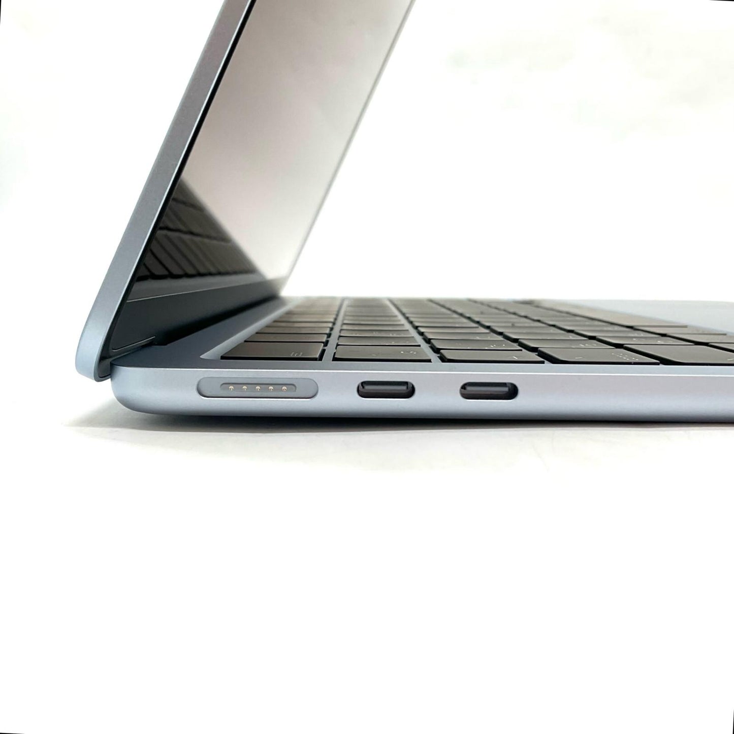 【全額返金保証】【最速発送】Apple MacBook Air 13.6インチ 2025 Apple M4 16GB 256GB スカイブルー 99.5% 美品 動作確認済
