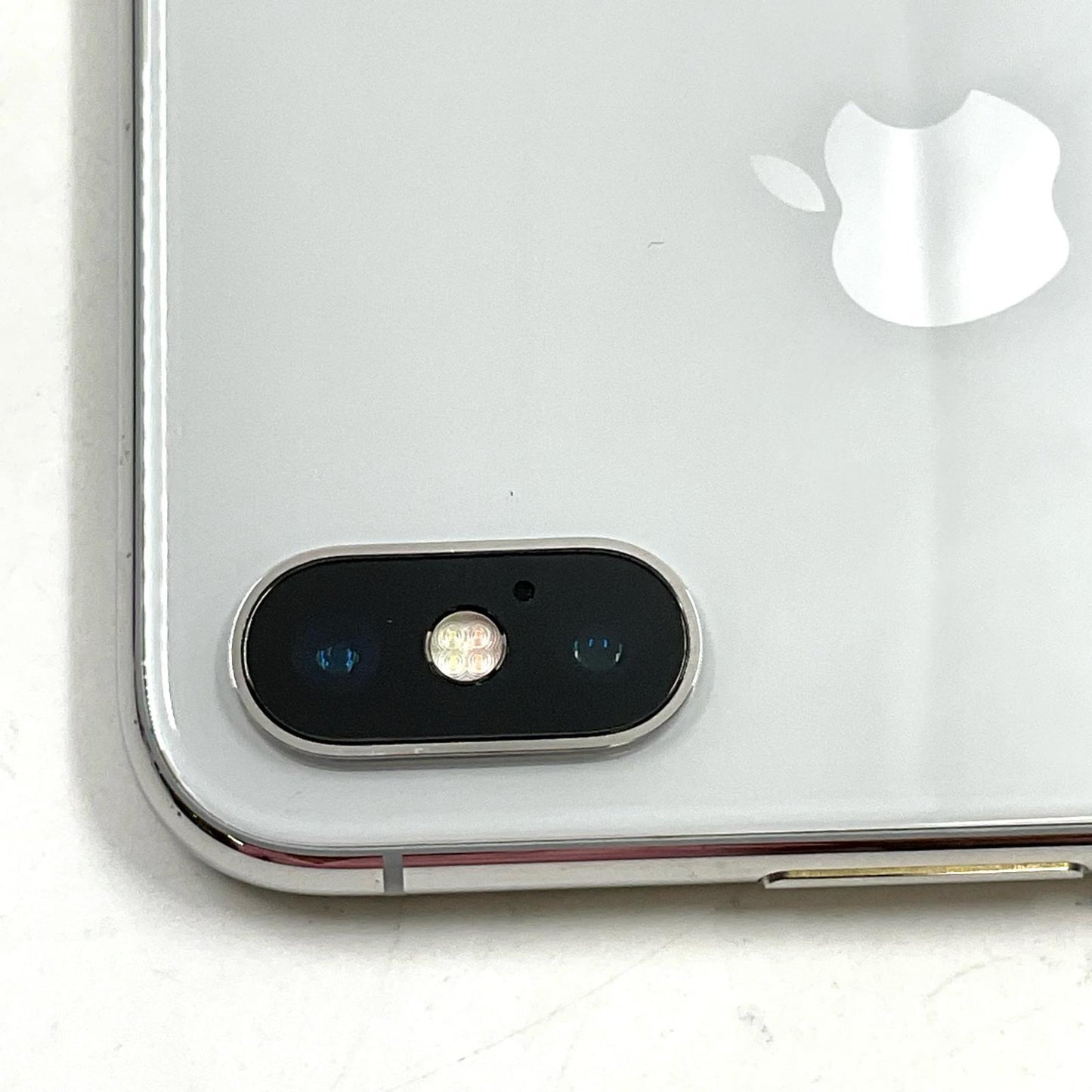 【全額返金保証】【最速発送】Apple iPhone iPhone X 256GB シルバー SIMフリー 白ロム 美品 動作確認済 87%