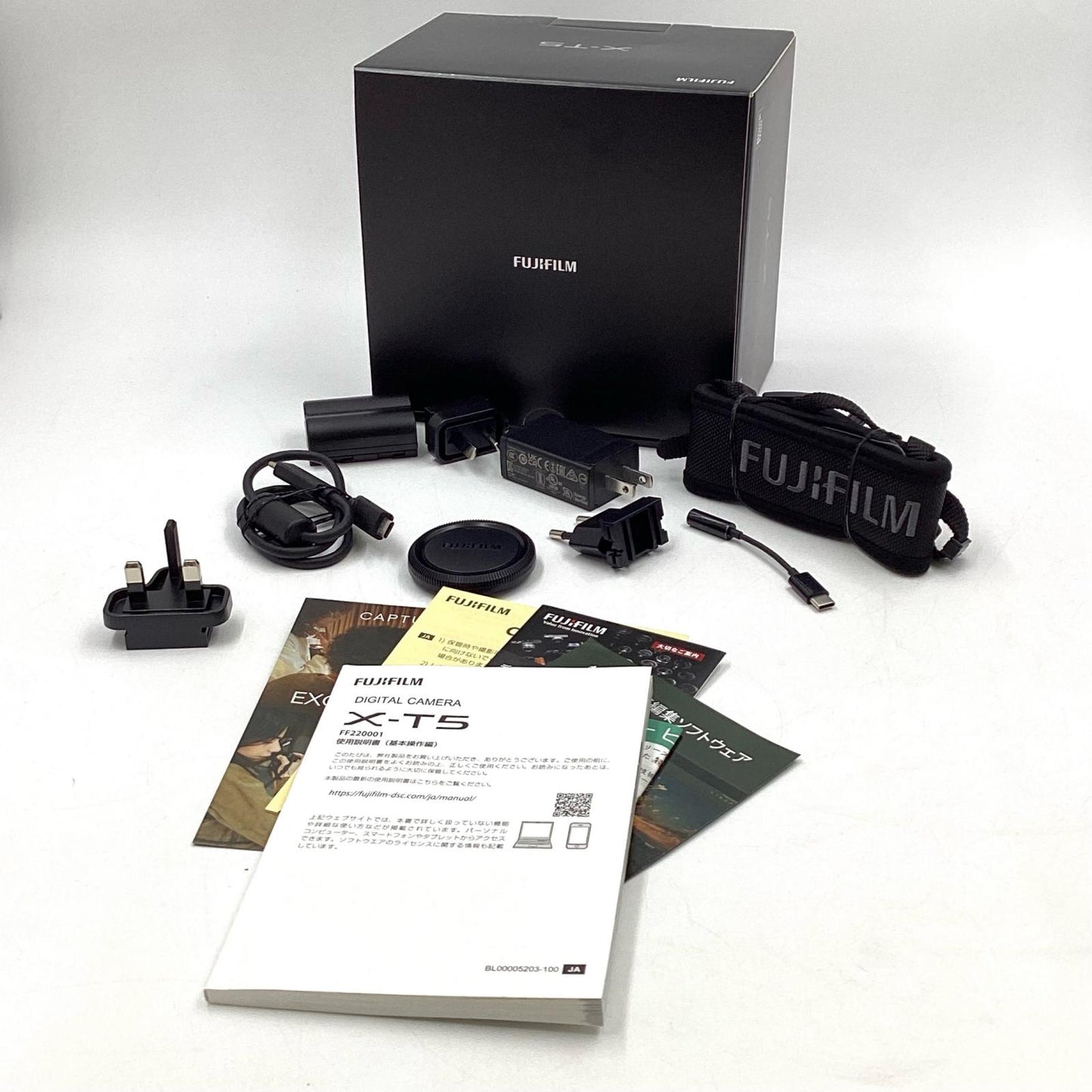 【全額返金保証】【最速発送】FUJIFILM デジタル一眼 X-T5 ブラック 美品 動作確認済