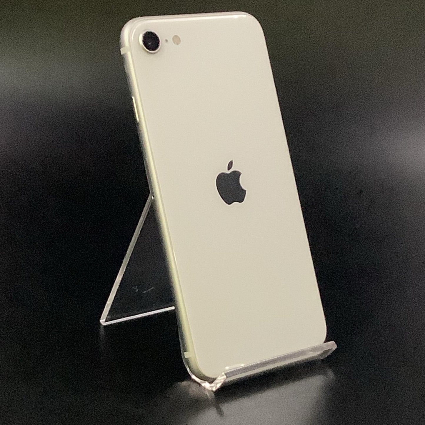 【全額返金保証】【最速発送】Apple iPhone iPhone SE（第2世代） 64GB ホワイト au SIMフリー 白ロム 動作確認済 82%
