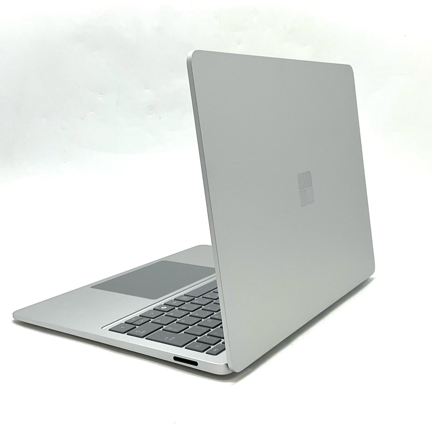 【最速発送】Microsoft Surface Laptop Snapdragon X 10-core X1P64100 @ 3.40 GHz 16GB SSD 512GB 100%【難有】