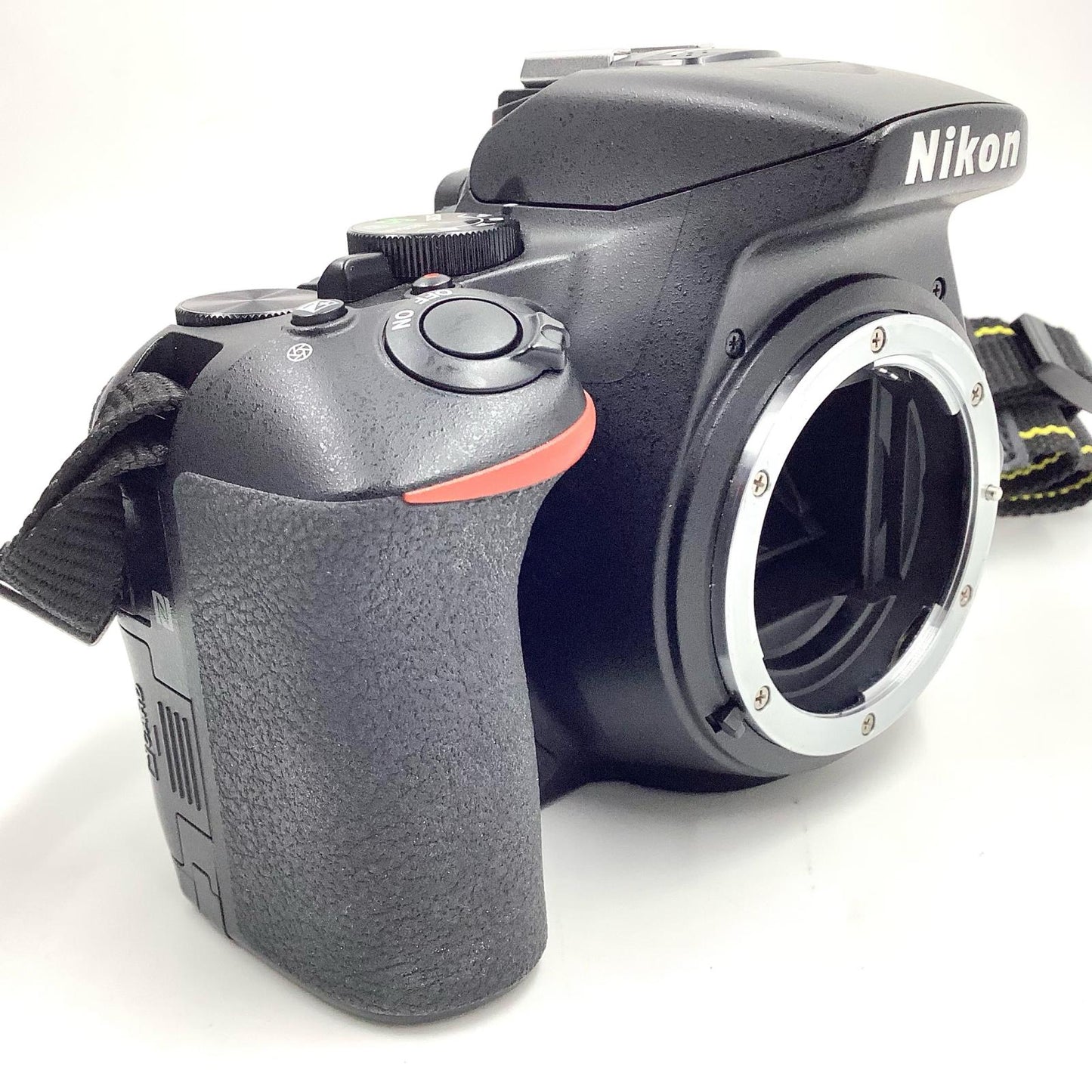 【全額返金保証】【最速発送】Nikon デジタル一眼 D5600 ボディ ブラック 美品 動作確認済