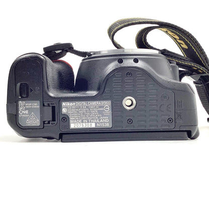 【全額返金保証】【最速発送】Nikon デジタル一眼 D5600 ボディ ブラック 美品 動作確認済