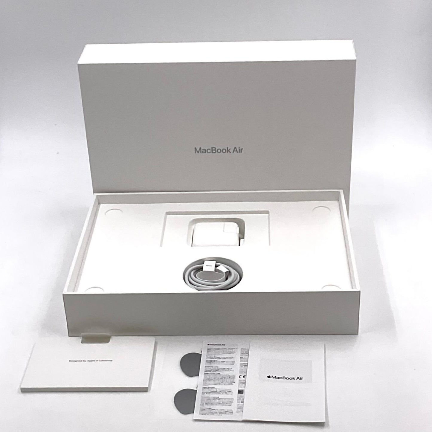 【全額返金保証】【最速発送】Apple MacBook Air 13.3インチ 2020 Apple M1 8GB 256GB 94% 動作確認済