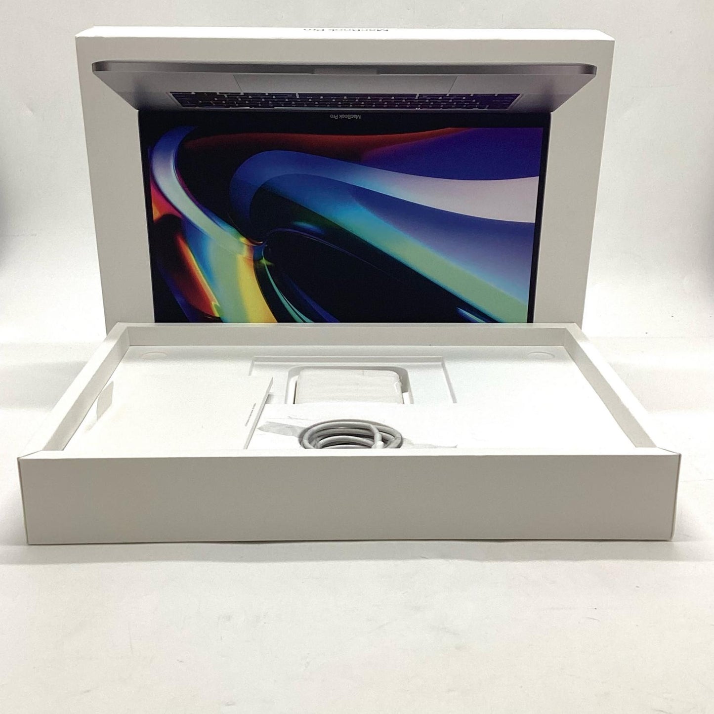 【全額返金保証】【最速発送】Apple MacBook Pro 16インチ 2019 2.6GHz 6コア Intel Core i7 16GB 512GB スペースグレイ 美品 動作確認済