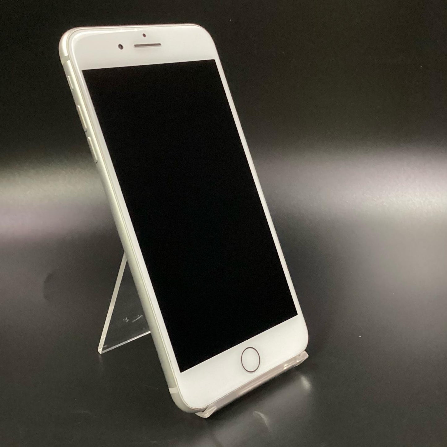 【全額返金保証】【最速発送】Apple iPhone iPhone 8 Plus 64GB シルバー docomo SIMフリー 白ロム 動作確認済 94%