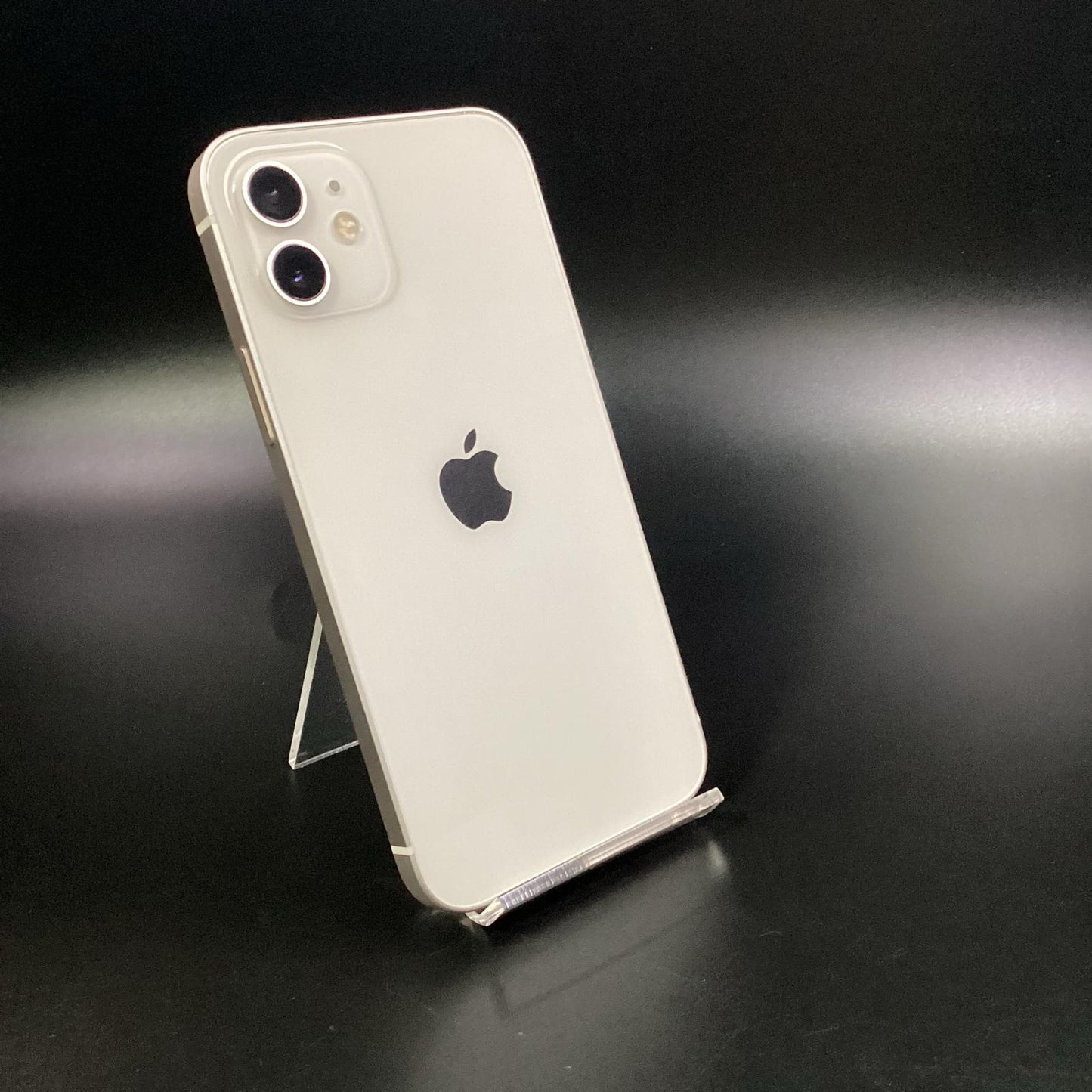 【最速発送】Apple iPhone iPhone 12 64GB ホワイト docomo SIMフリー 白ロム【難有】 91%
