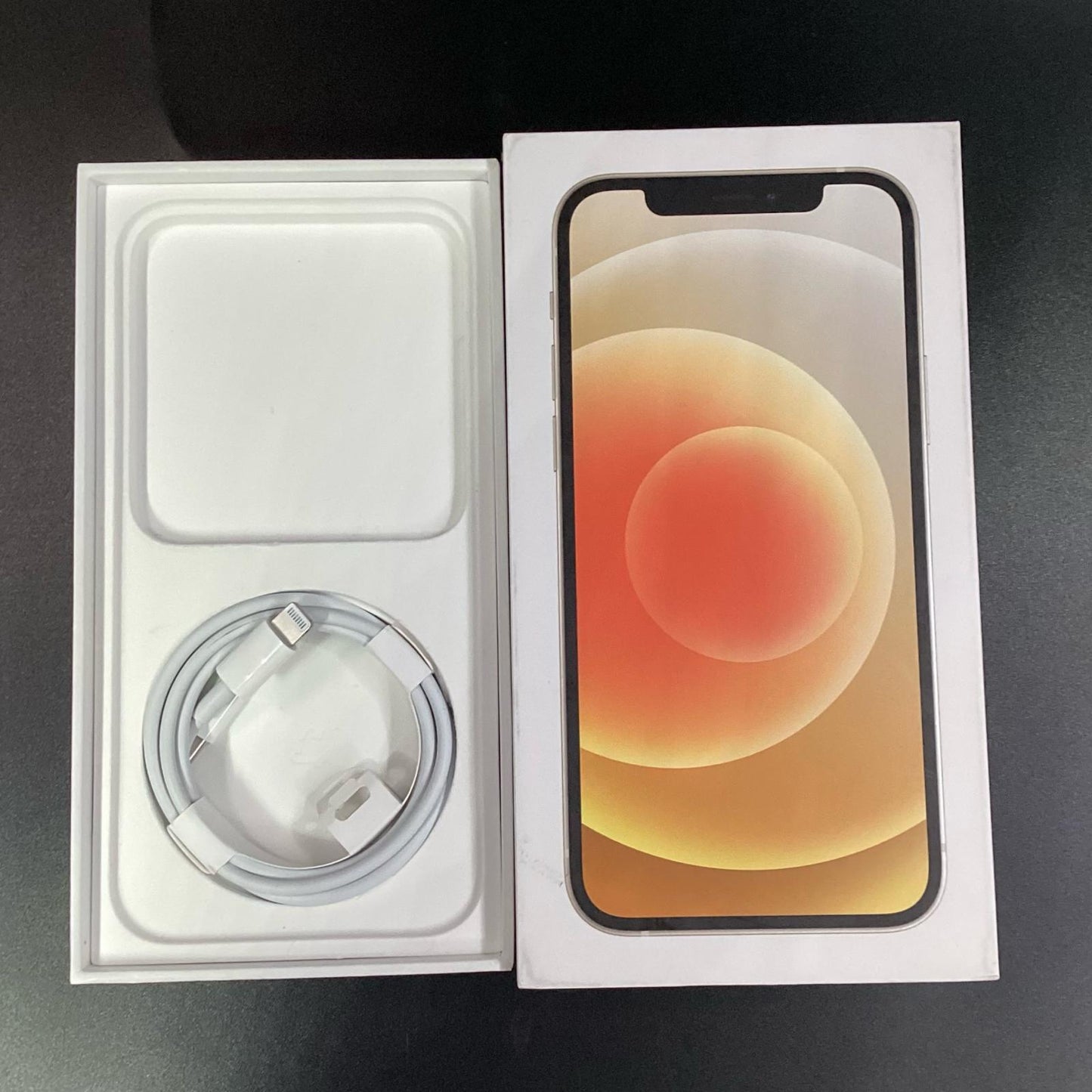 【最速発送】Apple iPhone iPhone 12 64GB ホワイト docomo SIMフリー 白ロム【難有】 91%