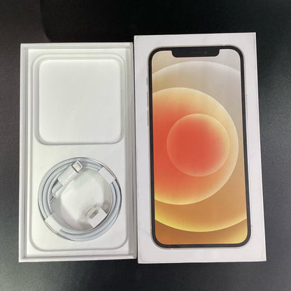 【最速発送】Apple iPhone iPhone 12 64GB ホワイト docomo SIMフリー 白ロム【難有】 91%