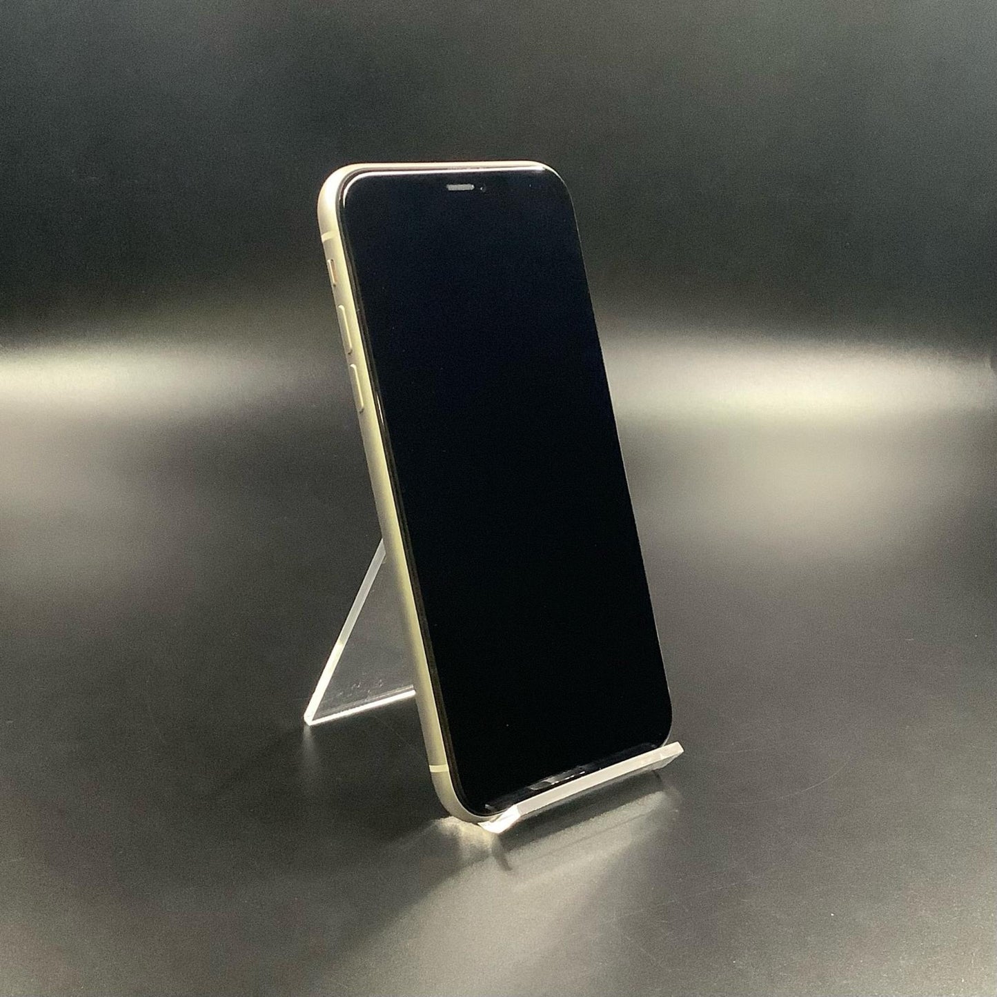 【全額返金保証】【最速発送】Apple iPhone iPhone 11 128GB ホワイト au 白ロム 動作確認済 73%
