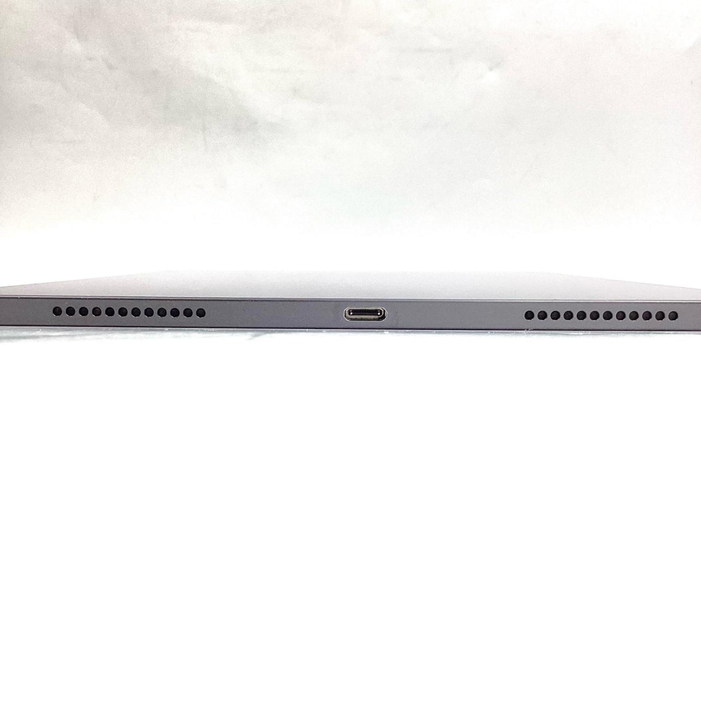 【全額返金保証】【最速発送】Apple iPad Air 10.9インチ 第5世代 64GB スペースグレイ Wi-Fi 美品 動作確認済