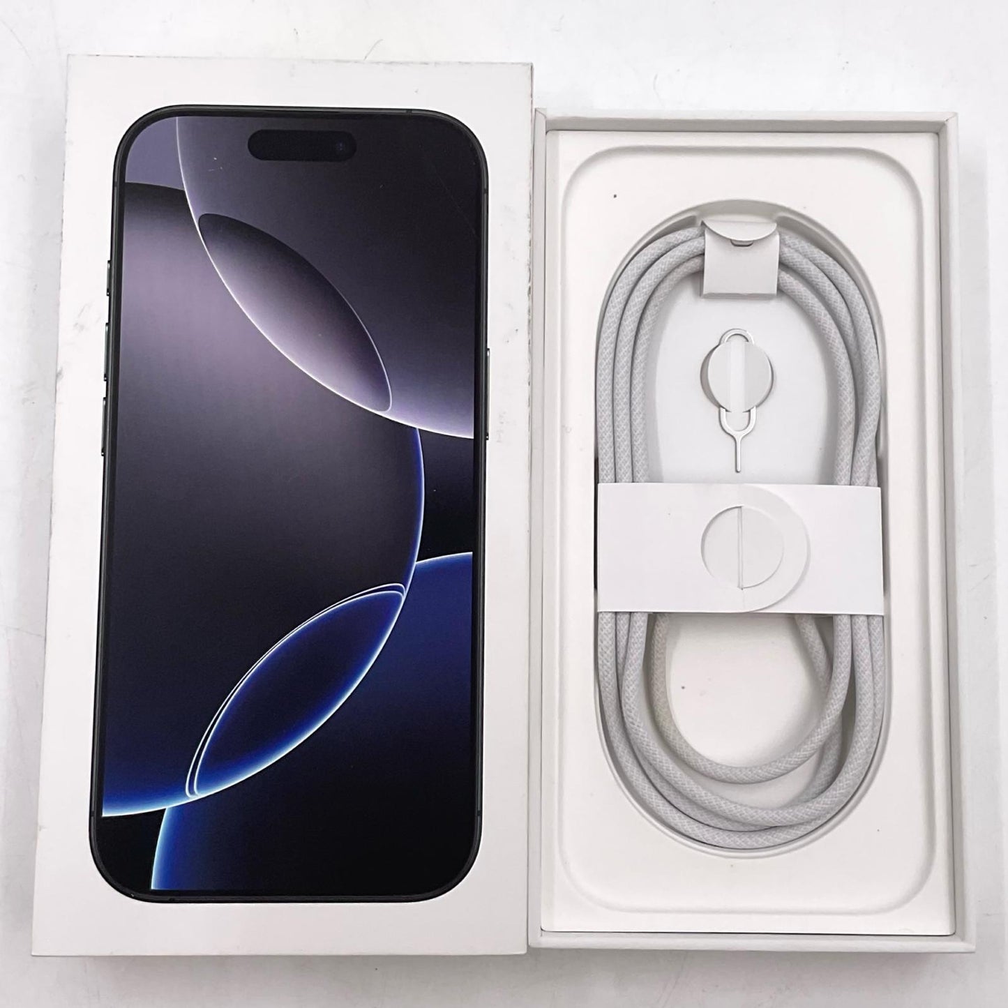 【全額返金保証】【最速発送】Apple iPhone iPhone 16 Pro 128GB ブラックチタニウム SIMフリー 白ロム 美品 動作確認済 94%