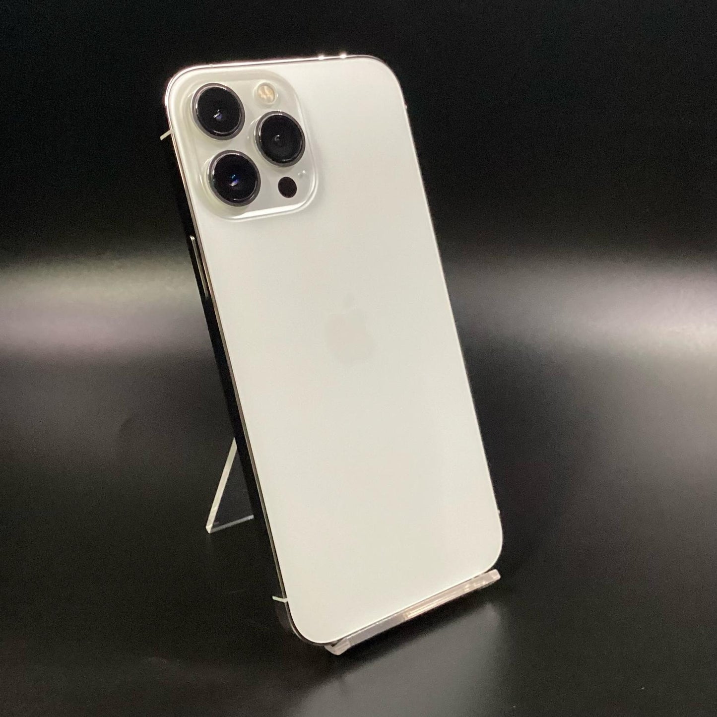 【全額返金保証】【最速発送】Apple iPhone iPhone 13 Pro Max 256GB シルバー au SIMフリー 白ロム 美品 動作確認済 84%