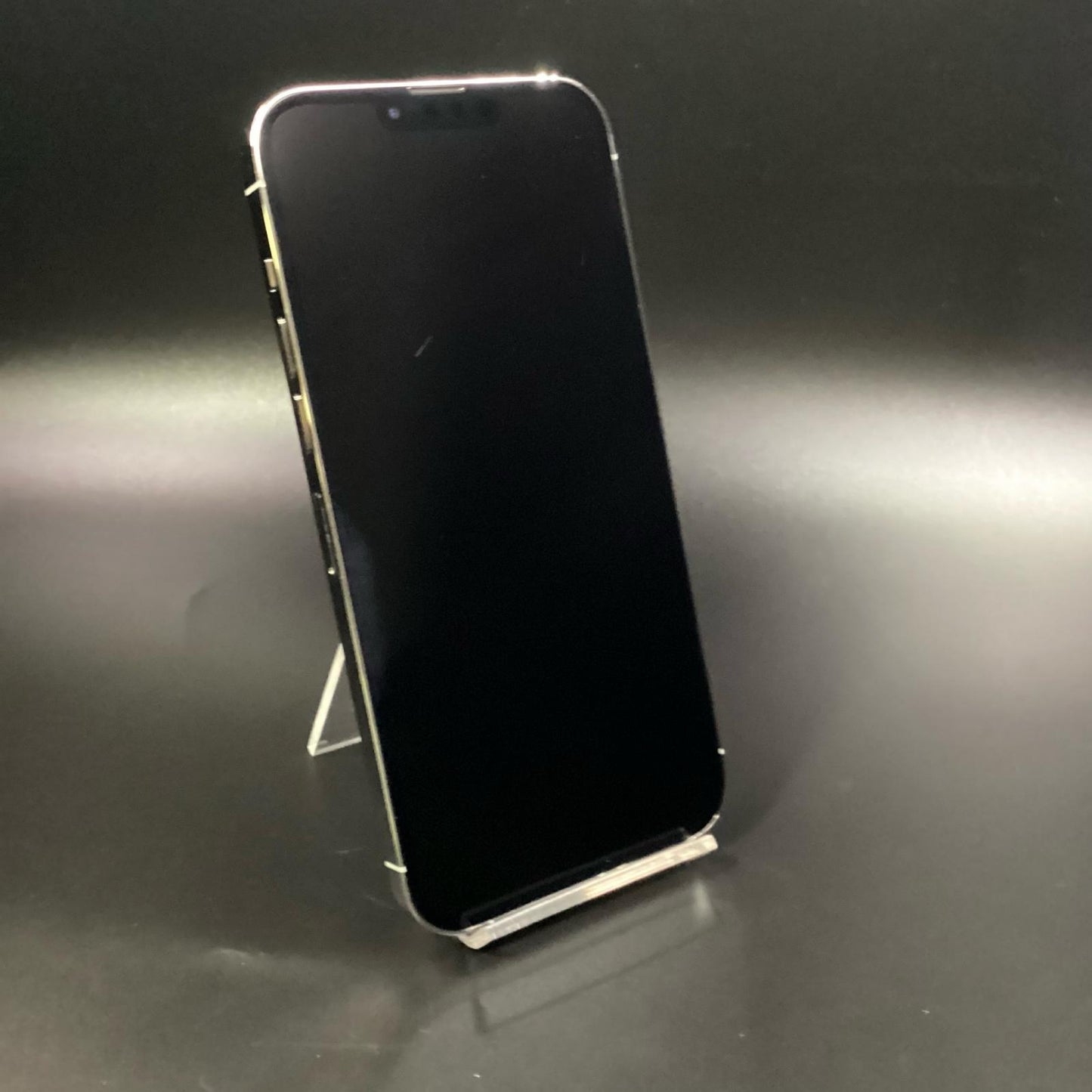 【全額返金保証】【最速発送】Apple iPhone iPhone 13 Pro Max 256GB シルバー au SIMフリー 白ロム 美品 動作確認済 84%