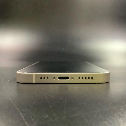 【全額返金保証】【最速発送】Apple iPhone iPhone 13 256GB スターライト Softbank 白ロム 動作確認済 82%
