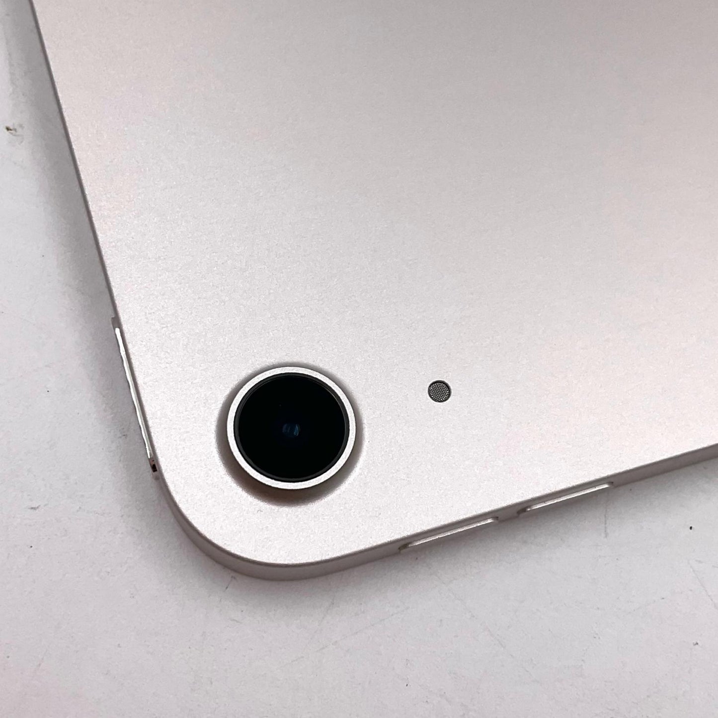 【全額返金保証】【最速発送】Apple iPad Air 11インチ 第7世代 128GB スターライト Wi-Fi 超美品 動作確認済