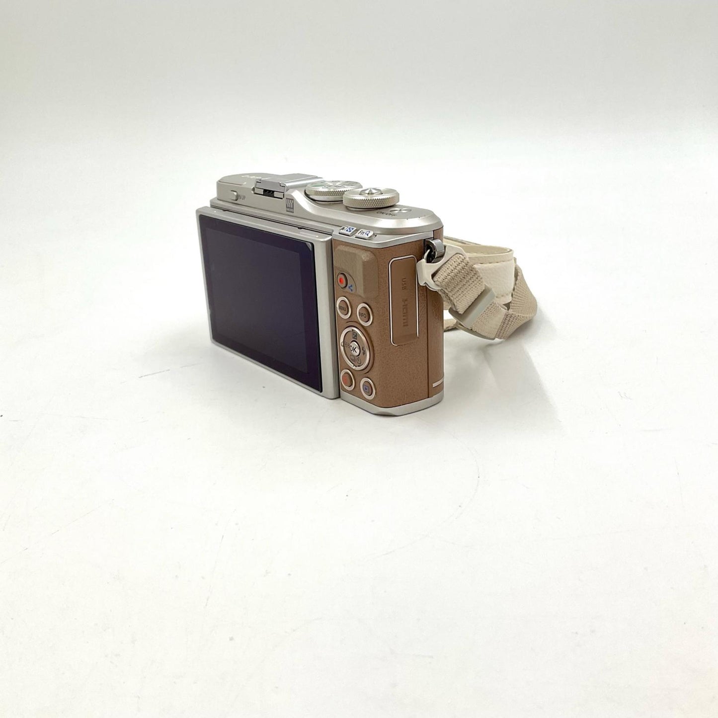 【全額返金保証】【最速発送】OLYMPUS デジタル一眼 PEN E-PL9 EZダブルズームキット [ブラウン] 超美品 動作確認済