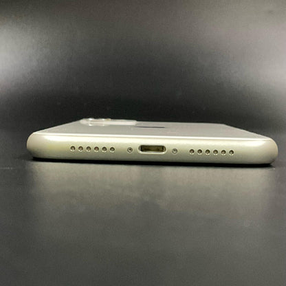 【全額返金保証】【最速発送】Apple iPhone iPhone 11 64GB ホワイト docomo 白ロム 美品 動作確認済 90%