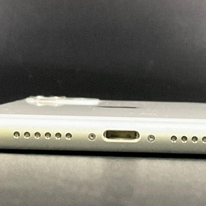 【全額返金保証】【最速発送】Apple iPhone iPhone 11 64GB ホワイト docomo 白ロム 美品 動作確認済 90%