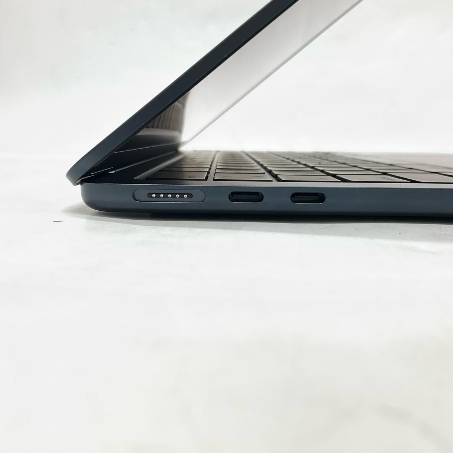 【全額返金保証】【最速発送】Apple MacBook Air 13インチ Apple M4 16GB 256GB ミッドナイト 100% 超美品 動作確認済