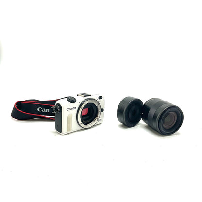 【全額返金保証】【最速発送】Canon デジタル一眼 EOS M2 ダブルレンズキット ホワイト 美品 動作確認済