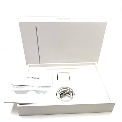 【全額返金保証】【最速発送】Apple MacBook Air 13インチ 2024 Apple M3 8GB 512GB シルバー 100% 美品 動作確認済