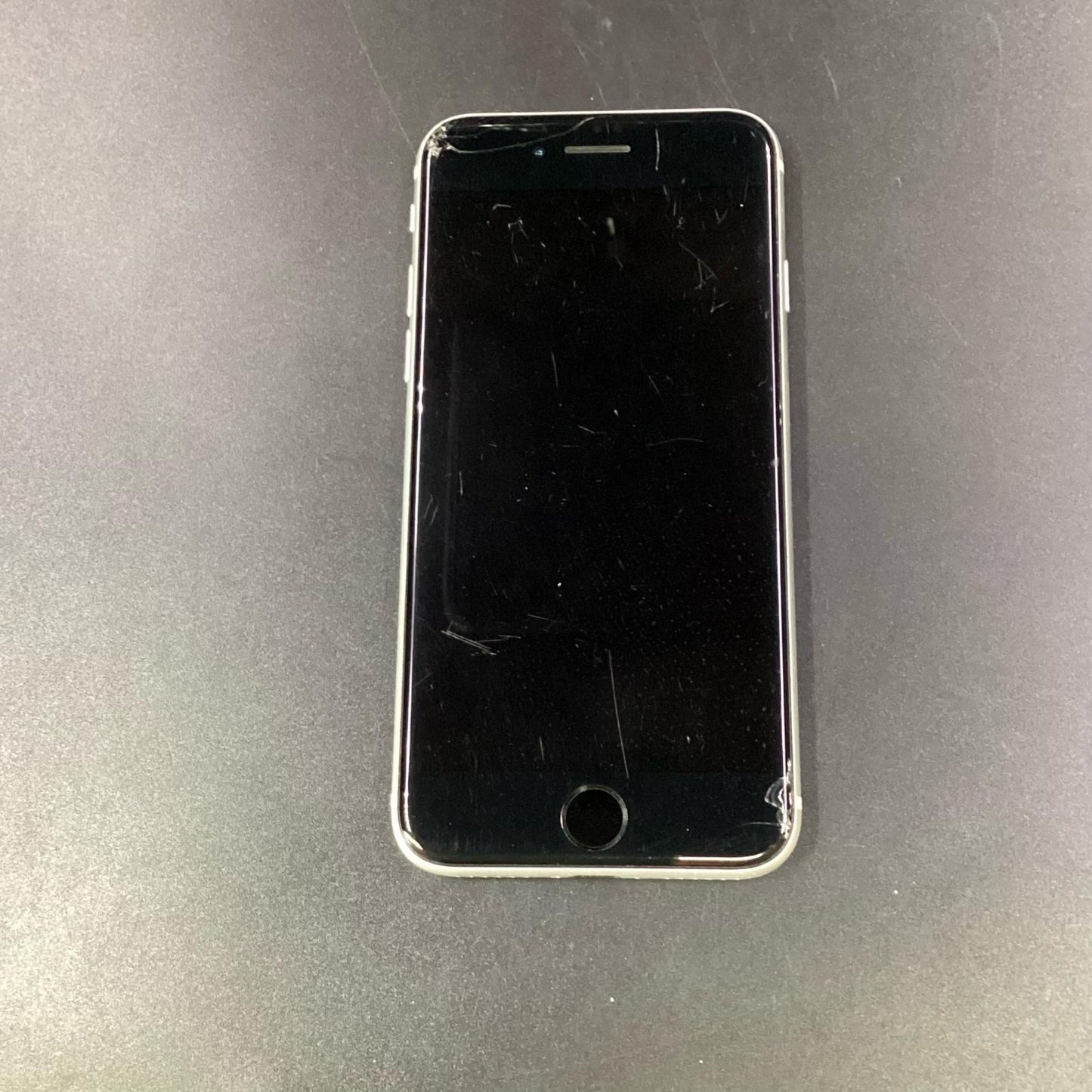 【最速発送】Apple iPhone iPhone SE（第2世代） 64GB ホワイト docomo 白ロム【難有】 75%