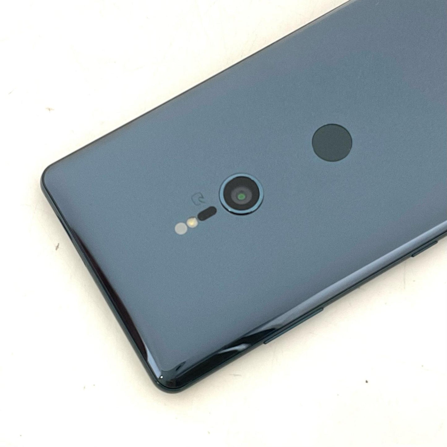 【全額返金保証】【最速発送】Sony Xperia XZ3 64GB フォレストグリーン au SOV39 白ロム 美品 動作確認済