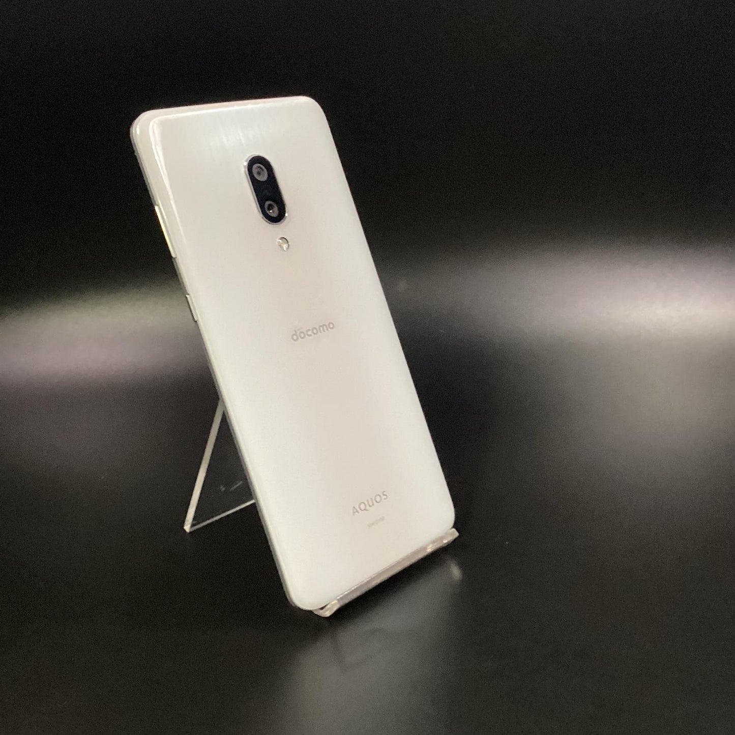 【全額返金保証】【最速発送】SHARP AQUOS zero2 256GB ミスティホワイト docomo SH-01M 白ロム 美品 動作確認済