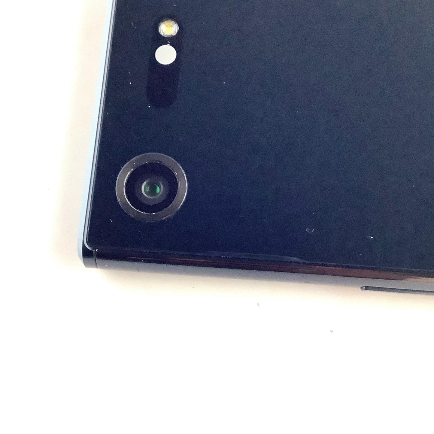 【全額返金保証】【最速発送】Sony Xperia XZ　Premium 64GB ディープシーブラック docomo SO-04J 白ロム 美品 動作確認済