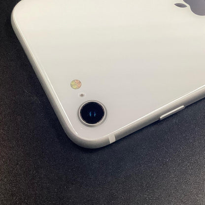 【全額返金保証】【最速発送】Apple iPhone iPhone SE（第2世代） 64GB ホワイト Softbank 白ロム 動作確認済 87%