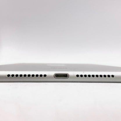 【全額返金保証】【最速発送】Apple iPad iPad mini 4 7.9インチ 64GB シルバー Wi-Fi 動作確認済